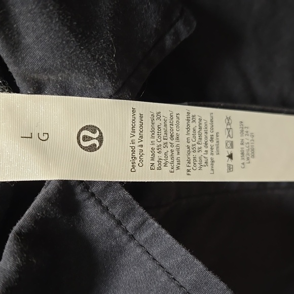 Lululemon Cotton-Blend Poplin Button-Down Shirt - Picture 7 of 9
